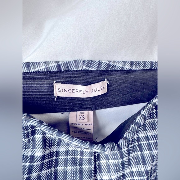 Pants size XS - Picture 2 of 3